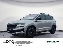 Silber Neu 2025 Skoda Karoq SportLine SUV | 45.990 €
