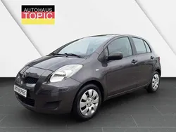 Magnetic grey Gebraucht 2011 Toyota Yaris Cool Kleinwagen | 6.799 € (Etwas zu teuer)