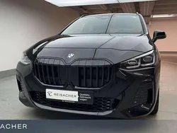 Saphirschwarz Gebraucht 2024 BMW 223 Active Tourer M Sport Van / Kleinbus | 41.349 € (Etwas zu teuer)