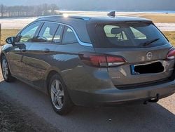 Grau Gebraucht 2017 Opel Astra Kombi | 7.490 € (Fairer Preis)