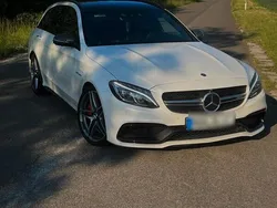 Weiß Gebraucht 2016 Mercedes C63S AMG AMG Kombi | 44.490 € (Etwas zu teuer)