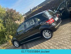 Schwarz Gebraucht 2006 Mercedes 200 Sport Limousine | 4.890 € (Superpreis)