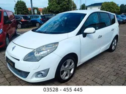 Weiß Gebraucht 2010 Renault Grand Scénic III Luxe Van / Kleinbus | 3.750 € (Fairer Preis)