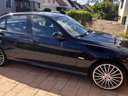 Blau Gebraucht 2009 BMW 318 Limousine | 3.450 € (Superpreis)