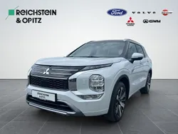 Weiß Neu 2025 Mitsubishi Outlander P-HEV Top SUV | 57.300 €