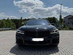 Schwarz Gebraucht 2020 BMW 730 M Sport Limousine | 47.700 €