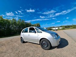 Silber Gebraucht 2006 Opel Meriva Van / Kleinbus | 1.250 € (Fairer Preis)