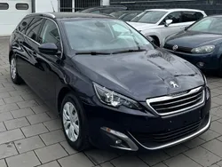 Blau Gebraucht 2014 Peugeot 308 Allure Kombi | 5.700 € (Etwas zu teuer)