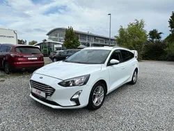 Weiß Gebraucht 2020 Ford Focus Cool & Connect Limousine | 8.499 € (Guter Preis)