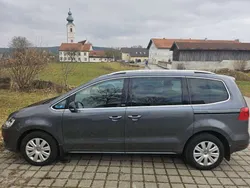 Grau Gebraucht 2011 VW Sharan Highline Van / Kleinbus | 10.500 € (Fairer Preis)