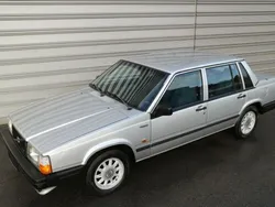 Silber metallic Gebraucht 1985 Volvo 740 Limousine | 18.990 €