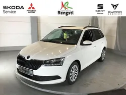 Weiß Gebraucht 2022 Skoda Fabia Ambition Kombi | 12.590 € (Guter Preis)