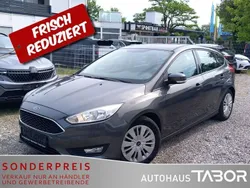 Grau Gebraucht 2015 Ford Focus Trend Limousine | 6.485 € (Superpreis)