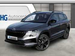 Graphite grau (metallic) Gebraucht 2024 Skoda Karoq SportLine SUV | 33.990 € (Fairer Preis)