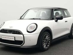 Weiß Gebraucht 2024 Mini Cooper Classic Kleinwagen | 26.493 € (Fairer Preis)