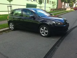 Schwarz Gebraucht 2011 VW Golf VI Comfortline Kleinwagen | 5.690 € (Fairer Preis)