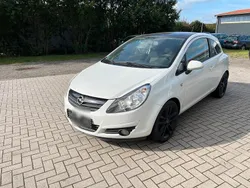 Weiß Gebraucht 2010 Opel Corsa Kleinwagen | 1.199 € (Guter Preis)