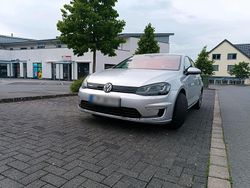 Silber Gebraucht 2016 VW e-Golf Kleinwagen | 10.000 € (Etwas zu teuer)