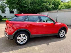 Rot Gebraucht 2024 Audi Q2 Advanced SUV | 27.900 € (Fairer Preis)