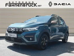 Grün Gebraucht 2024 Dacia Sandero Extreme Kleinwagen | 19.490 € (Fairer Preis)
