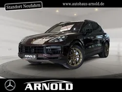 Rot mahagoni metallic Gebraucht 2018 Porsche Cayenne Turbo SUV | 74.950 € (Guter Preis)