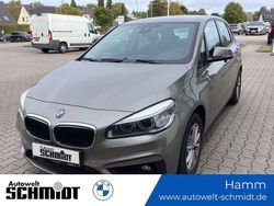 Platinsilber metallic Gebraucht 2016 BMW 220 Active Tourer Advantage Van / Kleinbus | 14.590 € (Fairer Preis)