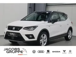 Weiß Gebraucht 2021 Seat Arona FR SUV | 11.969 €