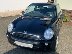 Schwarz Gebraucht 2004 Mini ONE Kleinwagen | 5.800 € (Etwas zu teuer)