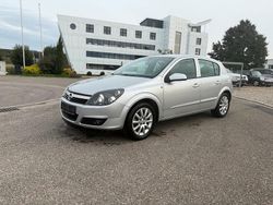 Silber Gebraucht 2004 Opel Astra Kleinwagen | 2.950 € (Teuer)