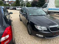 Schwarz Gebraucht 2012 Skoda Superb LAURIN & KLEMENT Kombi | 7.999 € (Guter Preis)