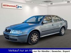 Grau Gebraucht 2003 Skoda Octavia Limousine | 699 € (Superpreis)