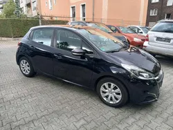 Blau Gebraucht 2018 Peugeot 208 Active Kleinwagen | 7.500 € (Fairer Preis)