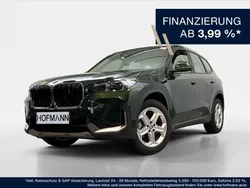 Sanremo green metallic Gebraucht 2024 BMW X1 Sport Line SUV | 41.826 € (Fairer Preis)