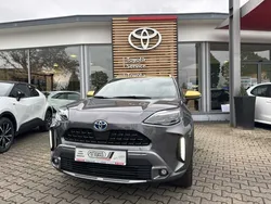 Marlingrau metallic, dach warm gold Gebraucht 2021 Toyota Yaris Hybrid Edition | 23.990 € (Teuer)