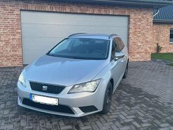 Silber Gebraucht 2015 Seat Leon ST Ecomotive Kombi | 7.700 € (Fairer Preis)