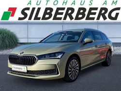 Beige Gebraucht 2025 Skoda Superb LAURIN & KLEMENT Kombi | 46.299 € (Fairer Preis)