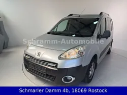 Grau Gebraucht 2012 Peugeot Partner Comfort Van / Kleinbus | 3.600 € (Fairer Preis)