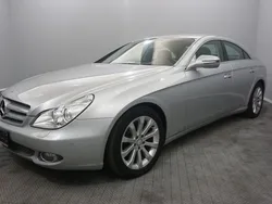 Silber Gebraucht 2009 Mercedes CLS280 Limousine | 7.499 €