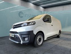 Weiß Gebraucht 2022 Toyota Proace Van | 27.649 € (Etwas zu teuer)