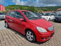 Rot Gebraucht 2006 Mercedes B200 Van / Kleinbus | 1.200 € (Guter Preis)