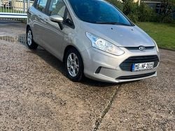 Grau Gebraucht 2013 Ford B-MAX Van / Kleinbus | 3.490 € (Guter Preis)