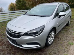 Argon silber/ice silver Gebraucht 2018 Opel Astra Kombi | 11.999 € (Fairer Preis)