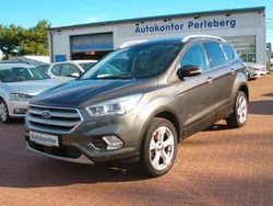 Grau Gebraucht 2018 Ford Kuga Titanium SUV | 18.499 € (Fairer Preis)