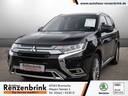 Schwarz Gebraucht 2021 Mitsubishi Outlander P-HEV Top SUV | 27.949 € (Teuer)