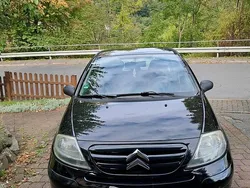Schwarz Gebraucht 2006 Citroën C3 Kleinwagen | 2.650 €
