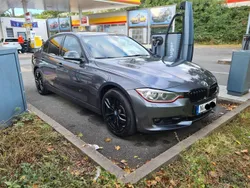 Grau Gebraucht 2014 BMW 330 Limousine | 11.000 € (Superpreis)