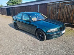 Grün Gebraucht 2000 BMW 323 Limousine | 2.500 € (Superpreis)