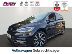 Deep black perleffekt Gebraucht 2024 VW Touran R-line Van / Kleinbus | 38.800 € (Etwas zu teuer)
