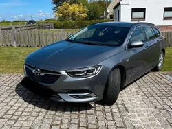 Grau Gebraucht 2018 Opel Insignia Business Edition Kombi | 12.500 € (Guter Preis)