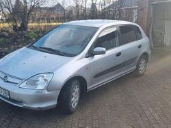 Silber Gebraucht 2002 Honda Civic Limousine | 2.250 € (Fairer Preis)